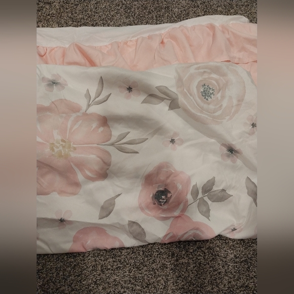 Fitted crib sheet, changing pad cover, crib skirt - Picture 2 of 4